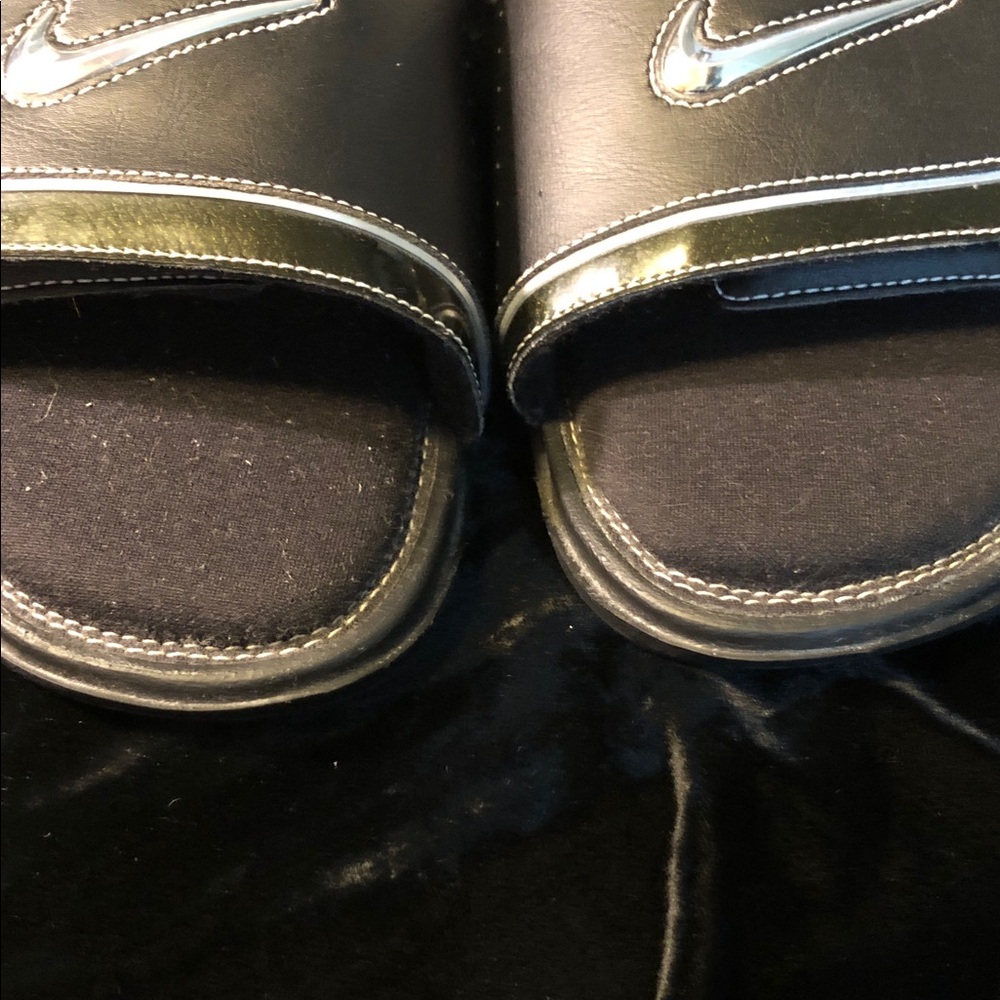 Nike Vintage Comfort Slides 2 Mens 12. Never Worn. - Picture 2 of 7